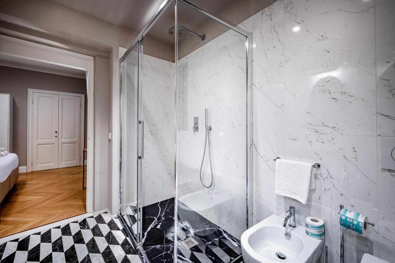 Hs4U Ricasoli Luxury Apartment Near Duomo N. 3 Флоренція Екстер'єр фото