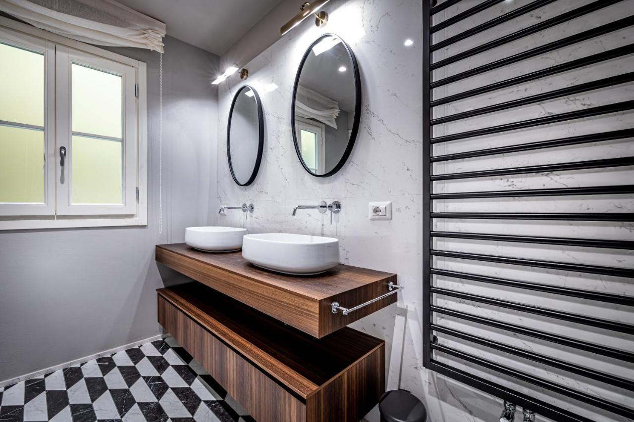 Hs4U Ricasoli Luxury Apartment Near Duomo N. 3 Флоренція Екстер'єр фото
